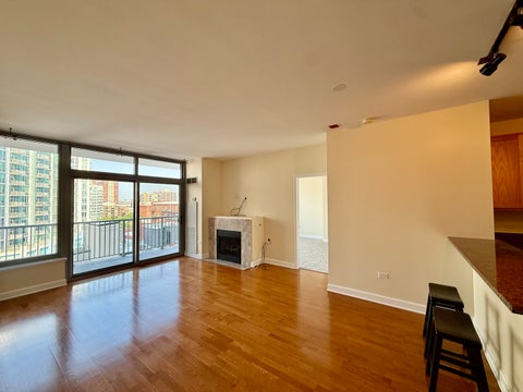 Tiny photo for 1600 S Prairie Avenue #1006, Chicago, IL 60616 (MLS # 12717793)