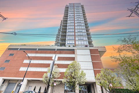 Photo of 1600 S Prairie Avenue #1006, Chicago, IL 60616 (MLS # 12717793)