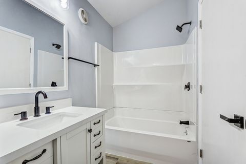 Tiny photo for 7001 W Meadow Lane Road, Long Grove, IL 60060 (MLS # 12512213)