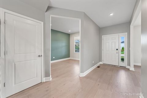 Tiny photo for 801 Marlisle Lane N, Elgin, IL 60124 (MLS # 12453828)