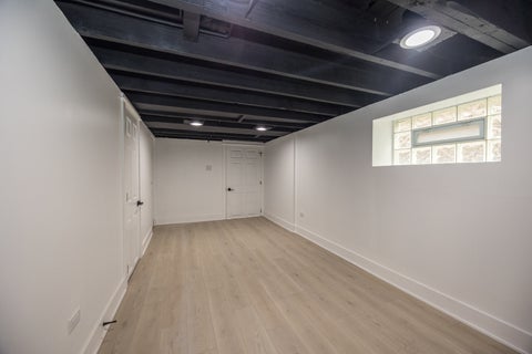 Tiny photo for 7617 S Crandon Avenue, Chicago, IL 60649 (MLS # 12794050)