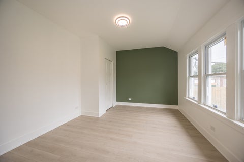 Tiny photo for 7617 S Crandon Avenue, Chicago, IL 60649 (MLS # 12794050)
