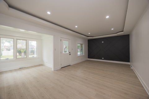 Tiny photo for 7617 S Crandon Avenue, Chicago, IL 60649 (MLS # 12794050)