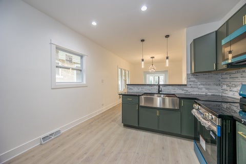 Tiny photo for 7617 S Crandon Avenue, Chicago, IL 60649 (MLS # 12794050)