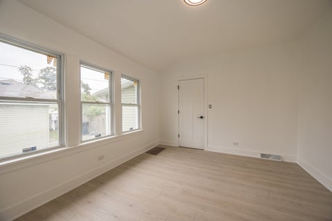 Tiny photo for 7617 S Crandon Avenue, Chicago, IL 60649 (MLS # 12794050)