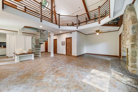 Tiny photo for 614 Riverside Drive, Libertyville, IL 60048 (MLS # 12432242)