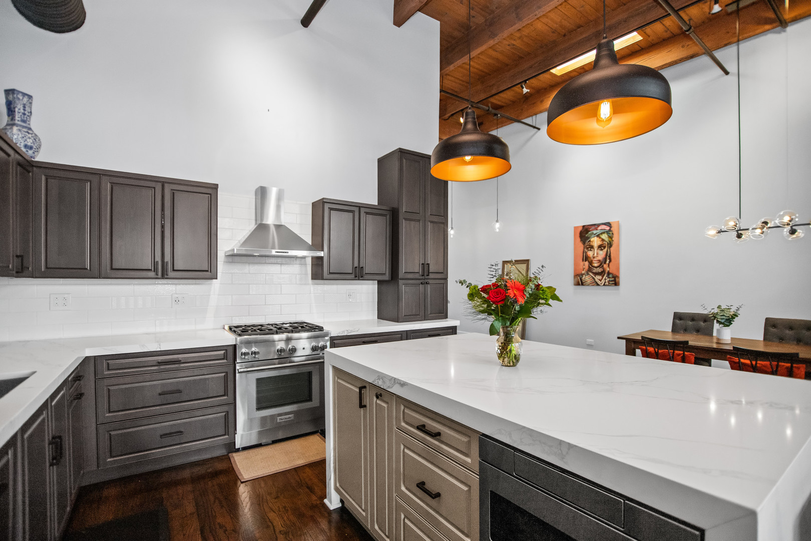 Chicago, Illinois 60607, United States, 2 Bedrooms Bedrooms, ,2 BathroomsBathrooms,Residential,Active,225728