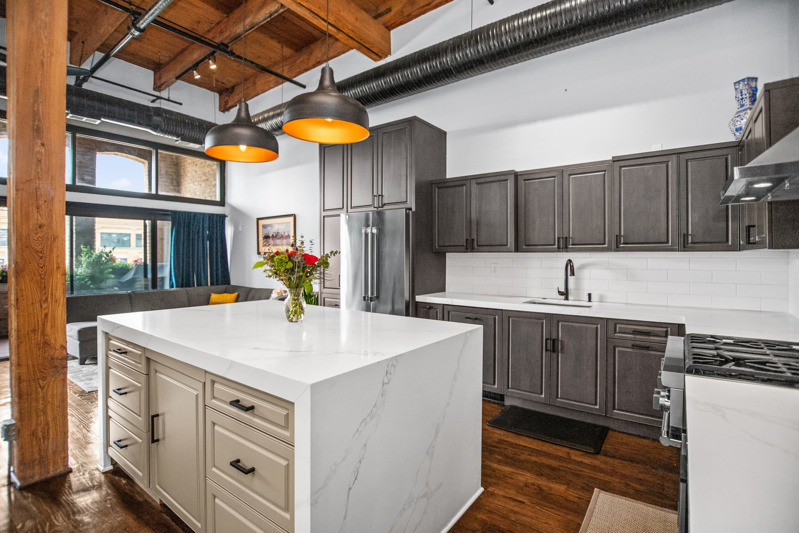 Chicago, Illinois 60607, United States, 2 Bedrooms Bedrooms, ,2 BathroomsBathrooms,Residential,Active,225728