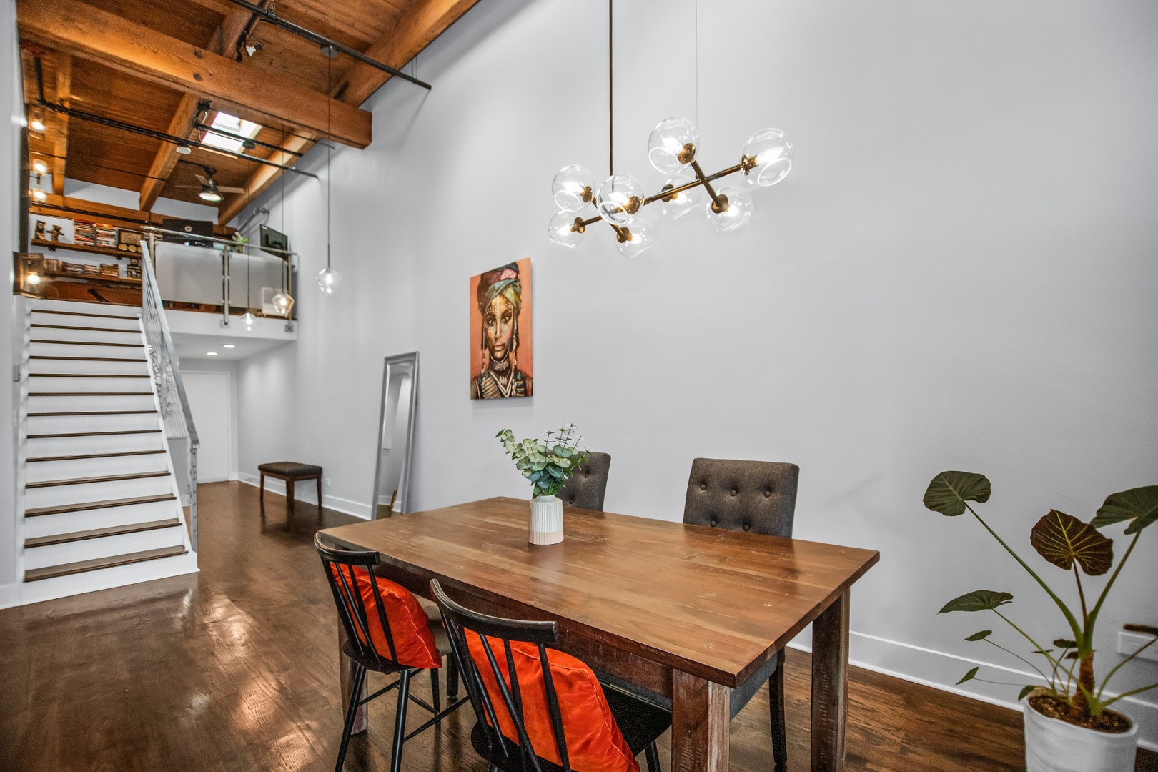 Chicago, Illinois 60607, United States, 2 Bedrooms Bedrooms, ,2 BathroomsBathrooms,Residential,Active,225728