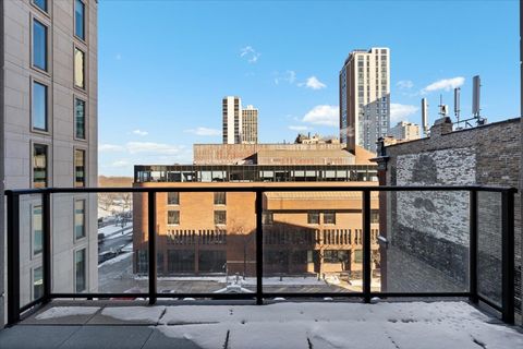 Tiny photo for 1550 N Clark Street #604, Chicago, IL 60610 (MLS # 12559191)