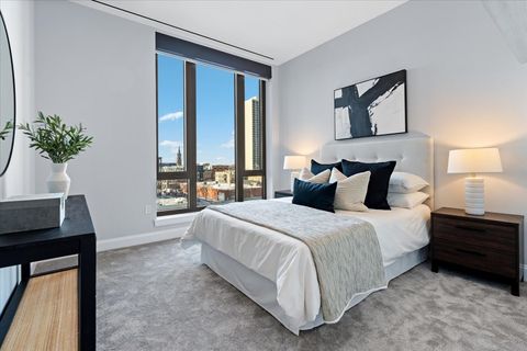 Tiny photo for 1550 N Clark Street #604, Chicago, IL 60610 (MLS # 12559191)