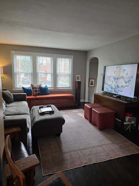 Tiny photo for 4153 Elm Avenue, Brookfield, IL 60513 (MLS # 12654475)