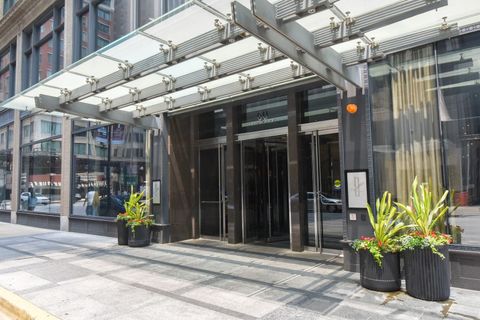 Photo of 60 E Monroe Street #5403, Chicago, IL 60603 (MLS # 12527324)