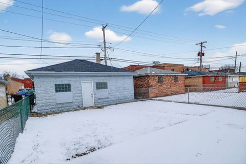 Tiny photo for 5718 W 63rd Place, Chicago, IL 60638 (MLS # 12592859)