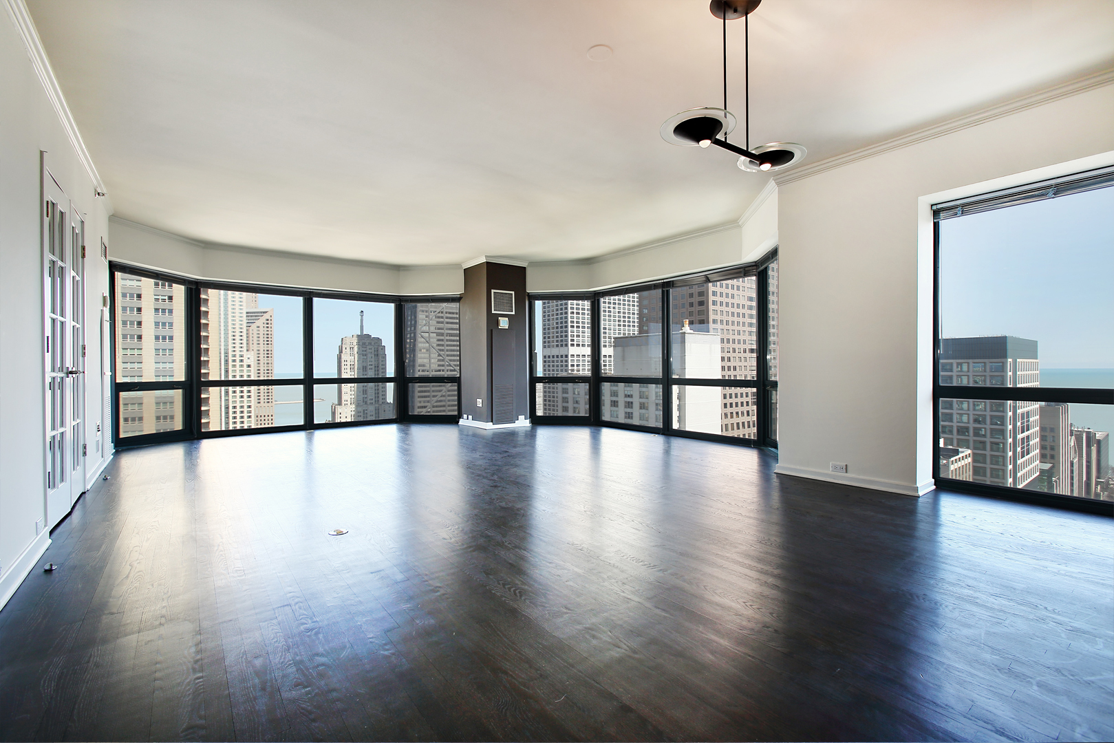 100 E Huron Street 2903