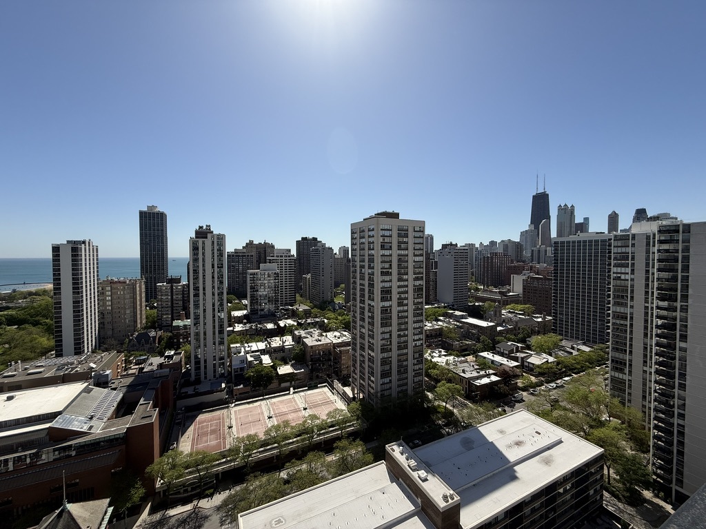 1560 N Sandburg Terrace 2704