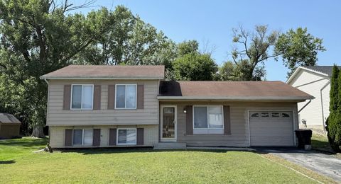 Photo of 18018 Chantilly Lane, Hazel Crest, IL 60429 (MLS # 12473704)