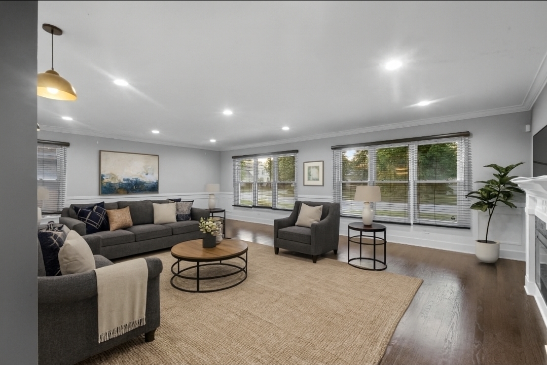 4837 W 107th Street