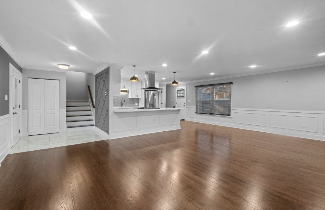 4837 W 107th Street