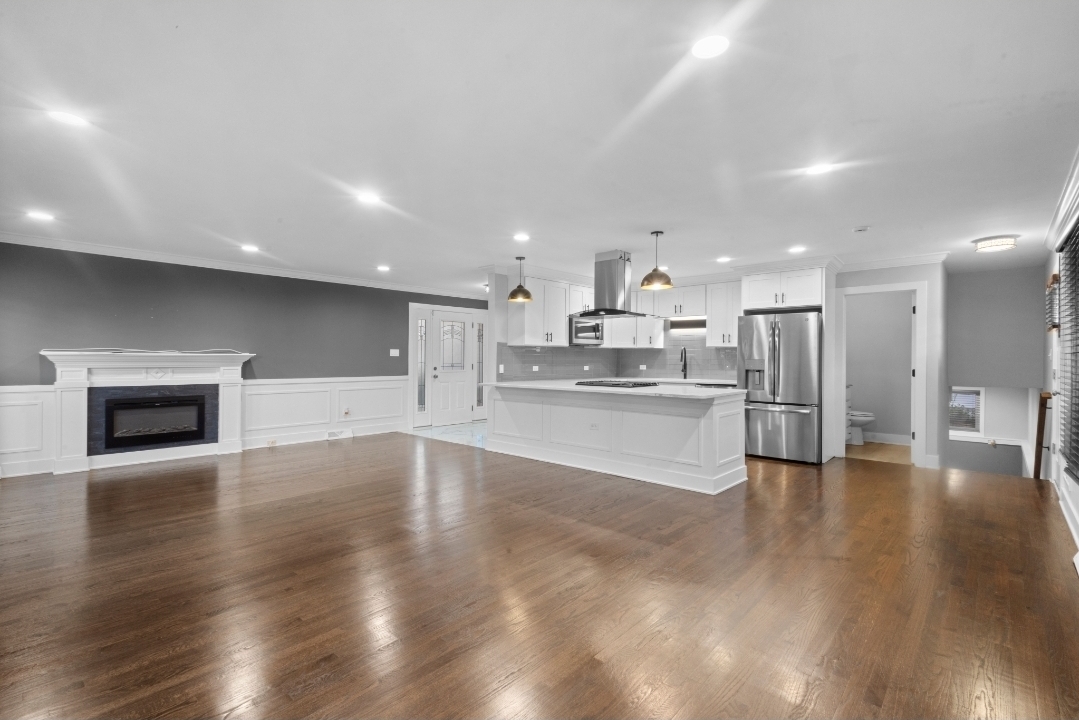 4837 W 107th Street