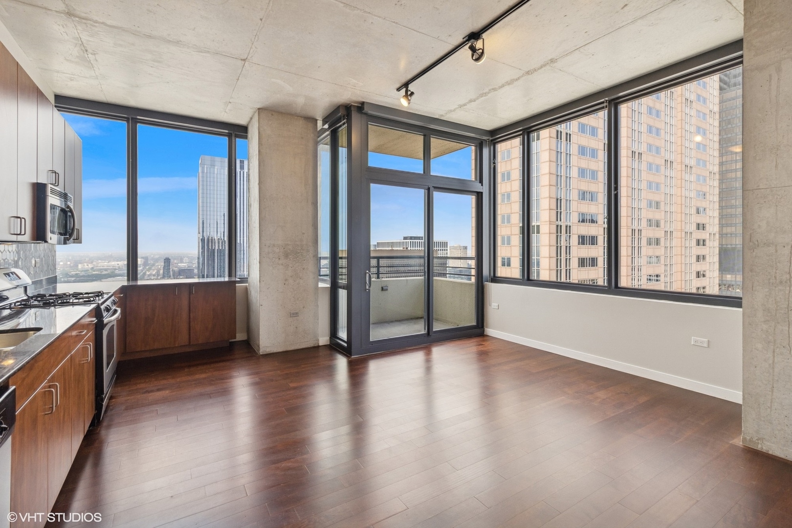 235 W Van Buren Street 4315