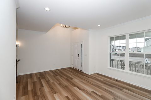 Tiny photo for 172 Piper Glen Avenue, Oswego, IL 60543 (MLS # 12477882)