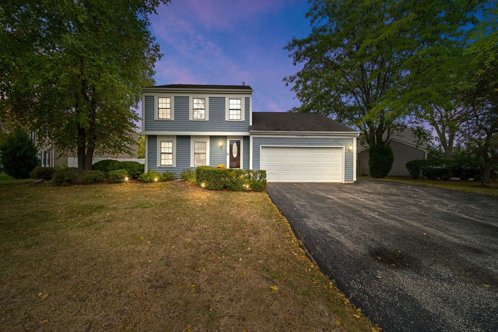 Photo for 2483 Lawson Boulevard, Gurnee, IL 60031 (MLS # 12488551)