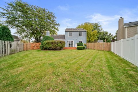 Tiny photo for 2483 Lawson Boulevard, Gurnee, IL 60031 (MLS # 12488551)