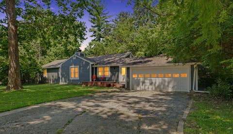 Tiny photo for 204 E George Huff Drive, Urbana, IL 61801 (MLS # 12700998)