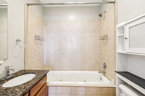 Tiny photo for 5607 N CLARK Street #2, Chicago, IL 60660 (MLS # 12506663)