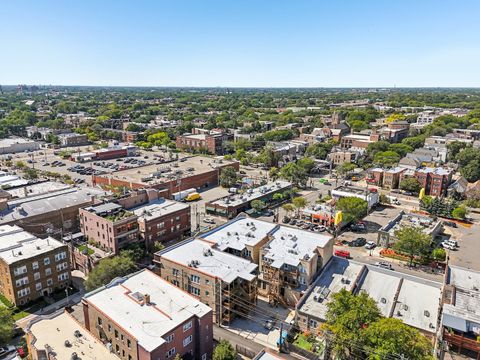 Tiny photo for 5607 N CLARK Street #2, Chicago, IL 60660 (MLS # 12506663)