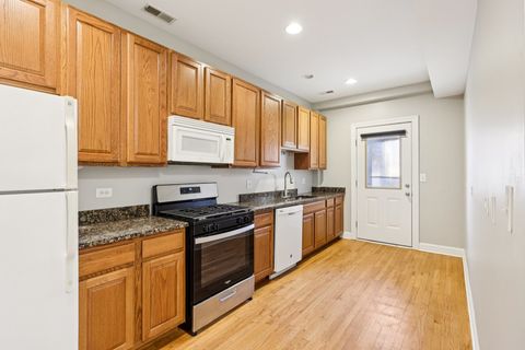 Tiny photo for 5607 N CLARK Street #2, Chicago, IL 60660 (MLS # 12506663)