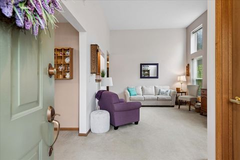 Tiny photo for 2110 Peach Tree Lane #2110, Algonquin, IL 60102 (MLS # 12613341)