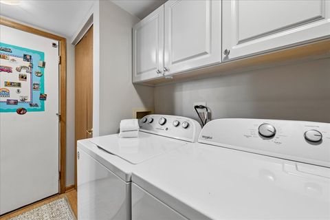 Tiny photo for 2110 Peach Tree Lane #2110, Algonquin, IL 60102 (MLS # 12613341)