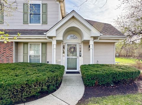 Photo of 2110 Peach Tree Lane #2110, Algonquin, IL 60102 (MLS # 12613341)