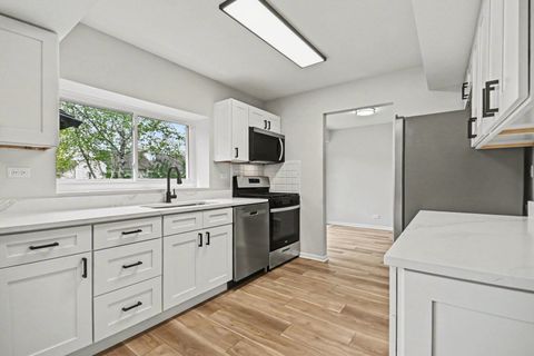 Tiny photo for 3252 Gresham Lane, Aurora, IL 60504 (MLS # 12626196)