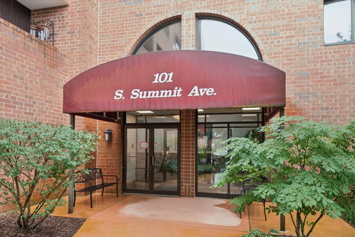 101 S Summit Avenue 512