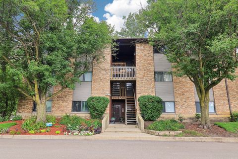 Tiny photo for 2366 South Street #F, Elgin, IL 60123 (MLS # 12433870)
