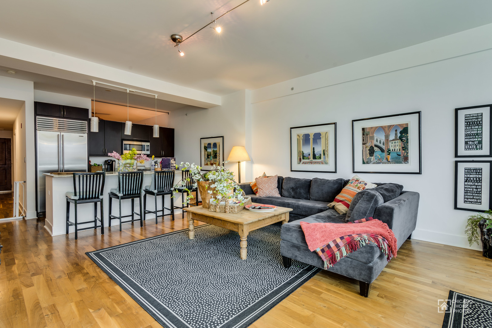 525 KEDZIE Avenue 503