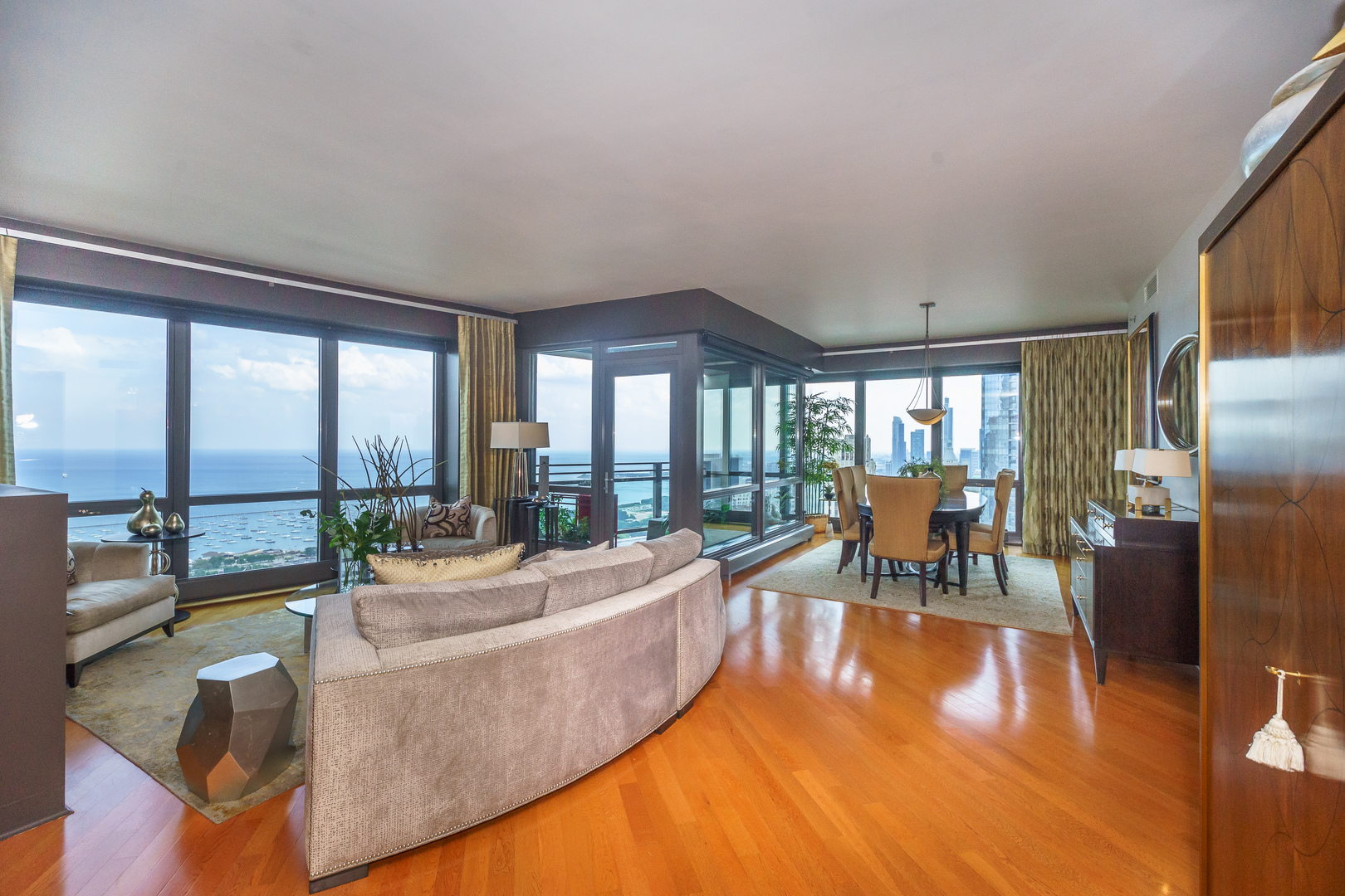 130 N Garland Court 4105