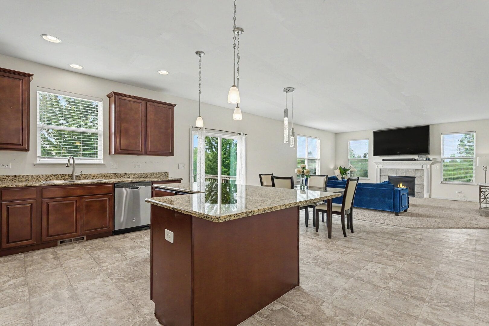 3575 Fletcher Lane