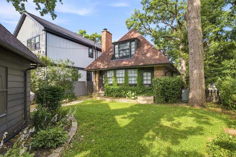 Tiny photo for 10403 S Talman Avenue, Chicago, IL 60655 (MLS # 12710922)