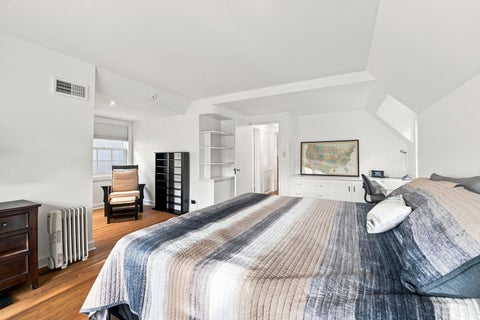 Tiny photo for 10403 S Talman Avenue, Chicago, IL 60655 (MLS # 12710922)