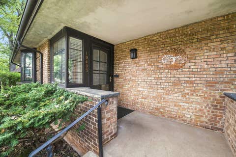 Tiny photo for 10403 S Talman Avenue, Chicago, IL 60655 (MLS # 12710922)