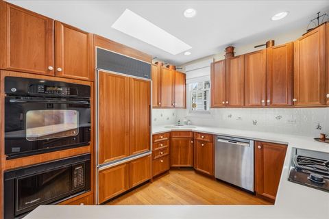 Tiny photo for 520 Andover Court, Lake Forest, IL 60045 (MLS # 12610367)