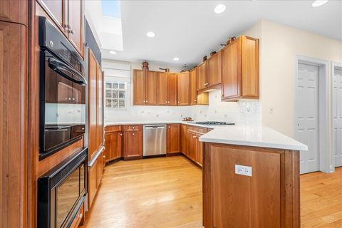 Tiny photo for 520 Andover Court, Lake Forest, IL 60045 (MLS # 12610367)