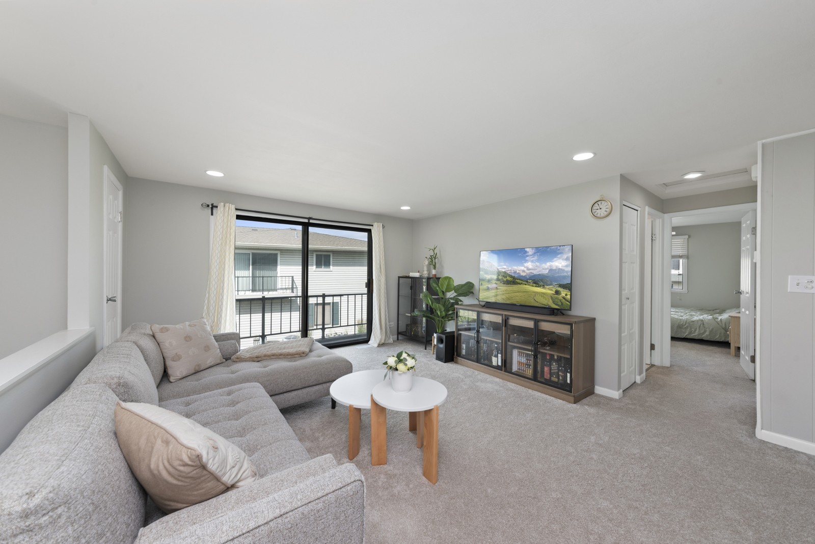 1021 Perth Drive 0