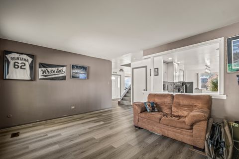 Tiny photo for 7558 W Hawthorne Lane, Frankfort, IL 60423 (MLS # 12509138)