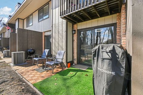 Tiny photo for 67 Woodhills Bay Road, Fox Lake, IL 60020 (MLS # 12607434)