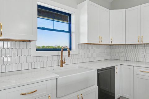 Tiny photo for 2842 E Stone Creek Boulevard, Urbana, IL 61802 (MLS # 12625974)